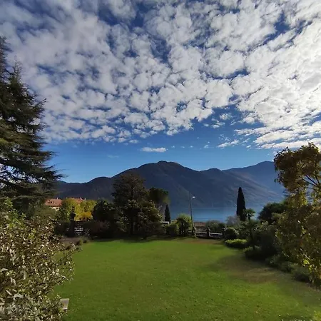 History With A Twist And View-Lake View Property With Spacious Garden, Tremezzo Como Тремеццо
