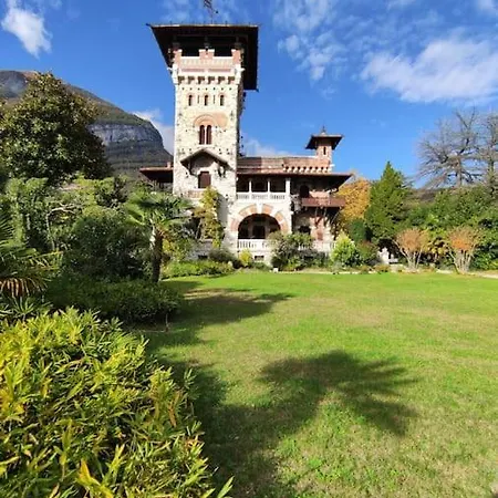 History With A Twist And View-Lake View Property With Spacious Garden, Tremezzo Como
